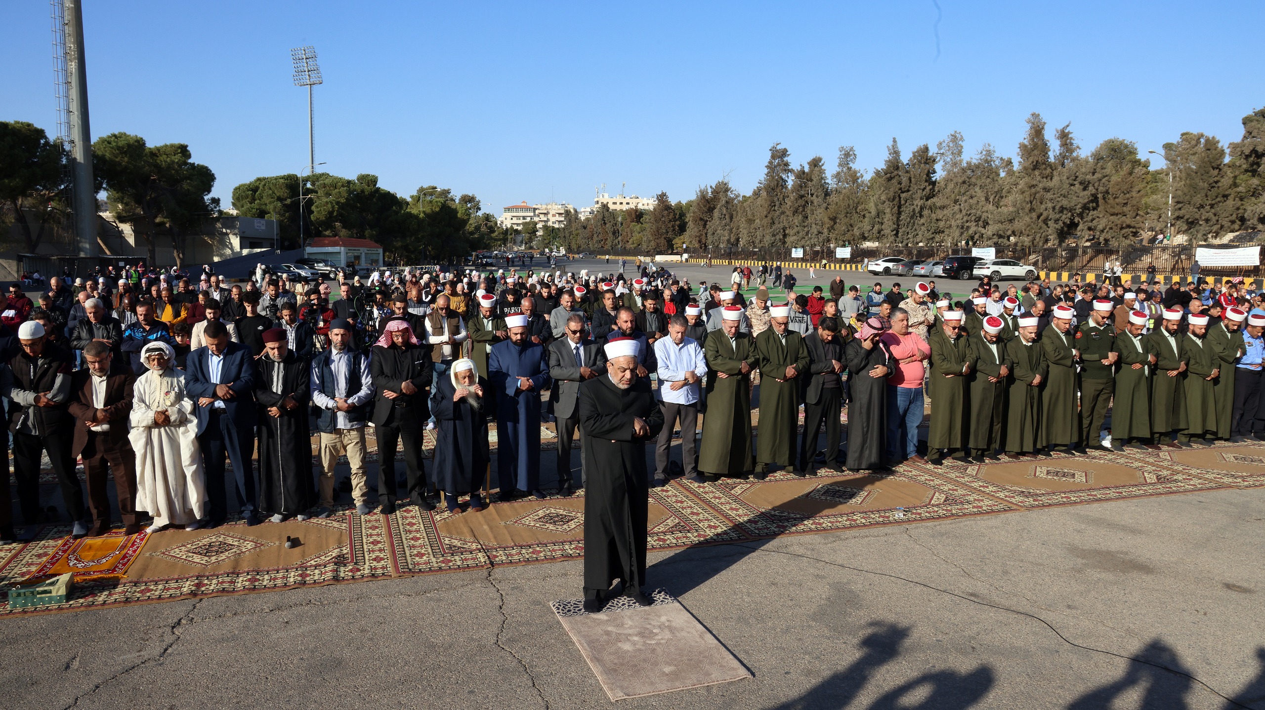 الأردنيون يؤدون صلاة الاستسقاء