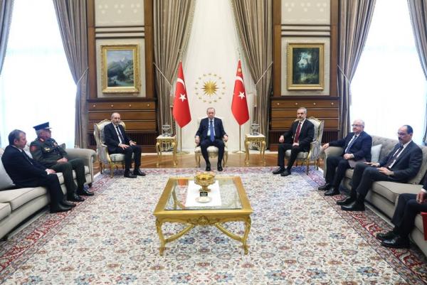 أردوغان يبعث تحياته للملك خلال استقبال الصفدي والحنيطي وحسني