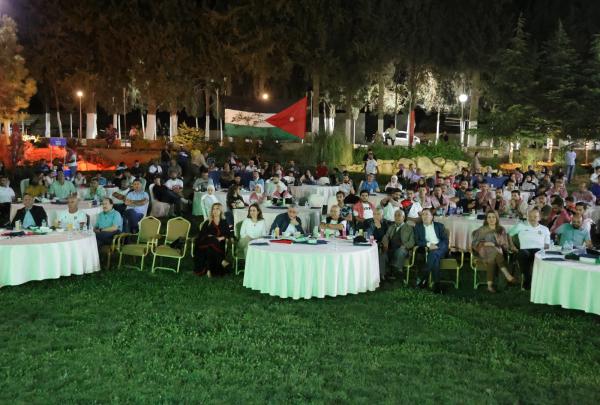 بالصور .. الجامعة الأردنيّة تحتفي بتأهّل النشامى لكأس العالم 2026