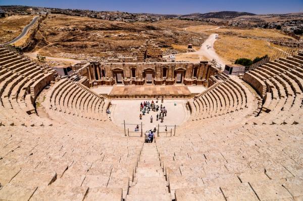 آثار جرش: جهود مكثفة لتعزيز السياحة والحفاظ على الإرث الحضاري