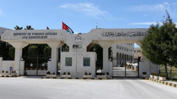 الخارجية: بدء منح تأشيرات مرور الأردنيين عبر الأراضي السعودية