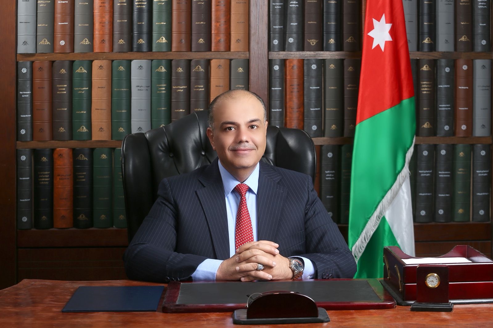 المتصرف الدكتور سفيان الحجايا .. مبروك 