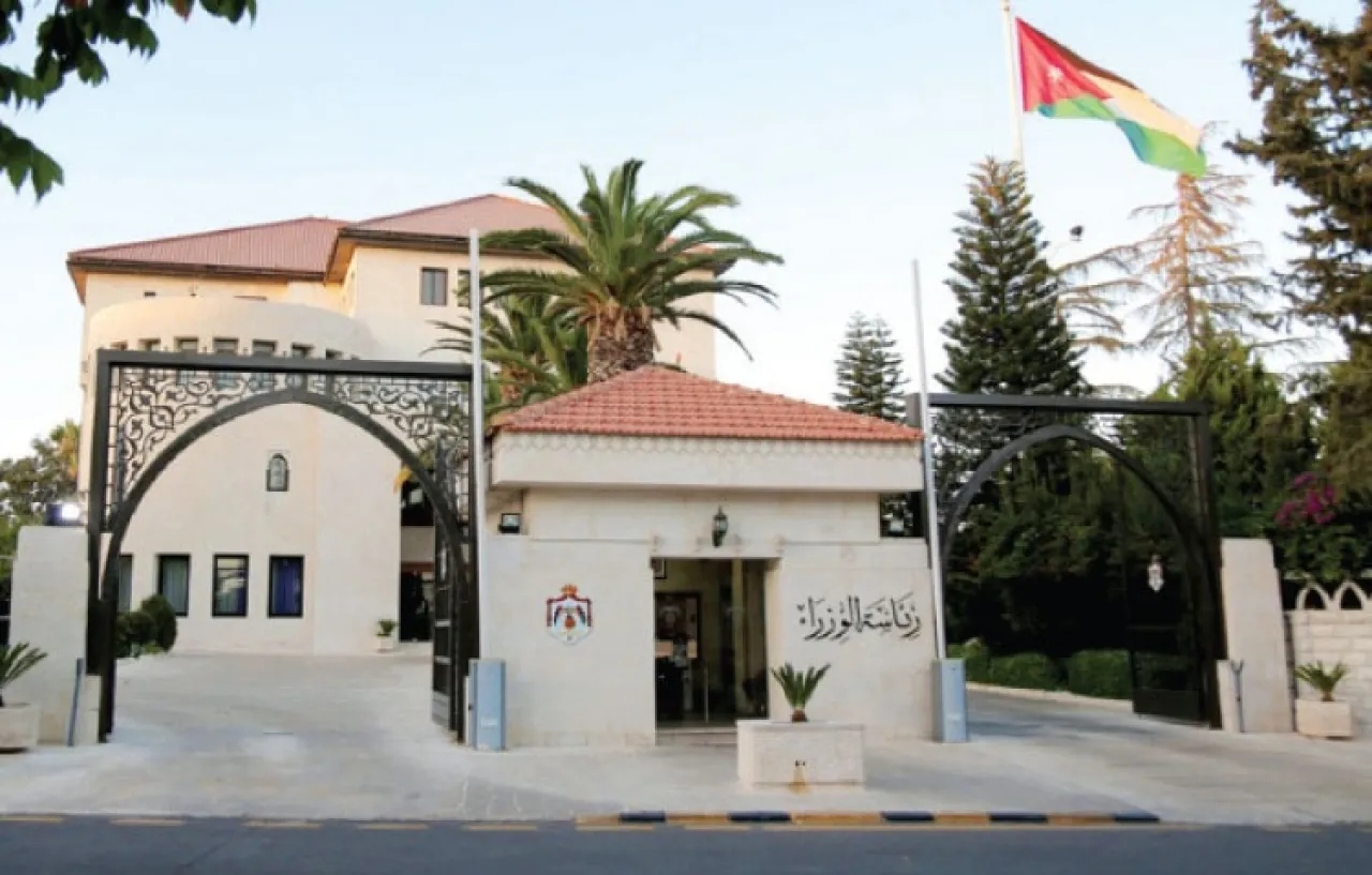 مجلس الوزراء يقرر حل المجالس البلدية والمحافظات وأمانة عمَّان الكبرى