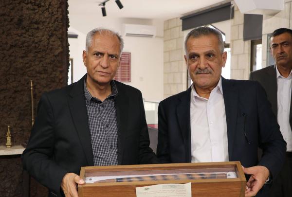 الرقاد يسلّم عصا قيادة الكتيبة الرابعة لمتحف المشير حابس المجالي