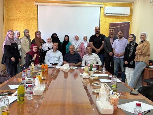 حوارية عن أهمية ثقافة التطوع وتحقيق الريادة المجتمعية في الطفيلة