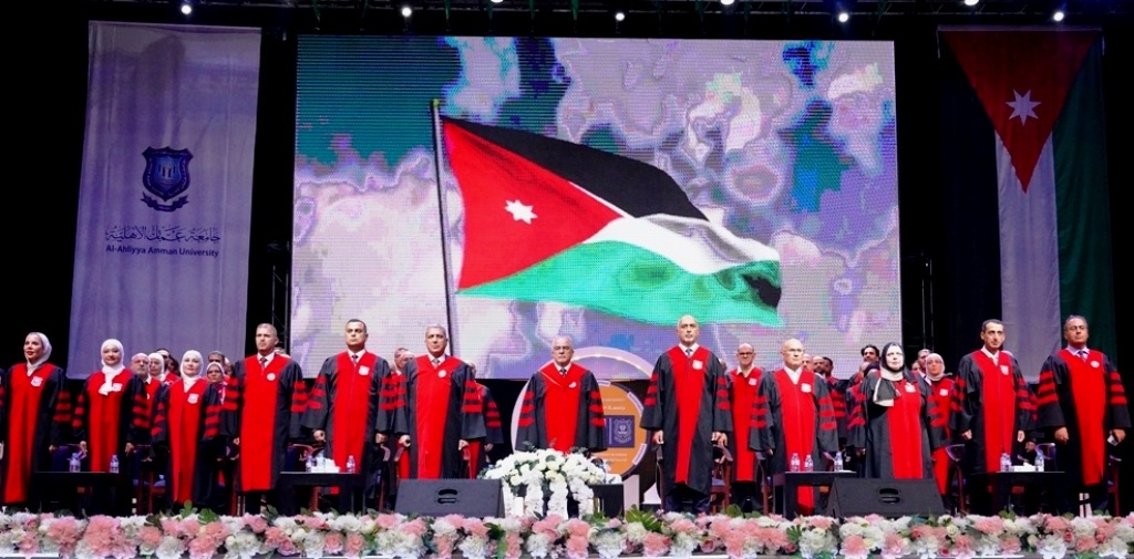 بالصور .. أ.د.حمدان يرعى احتفال عمان الاهلية لليوم الثاني بتخريج طلبة الفصل الثاني من الفوج 32 