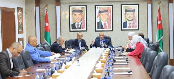 التعليم النيابية تطالب بزيادة مقاعد الطب