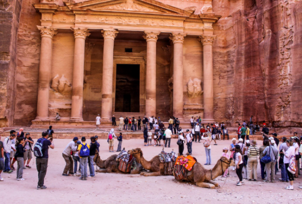 ارتفاع الدخل السياحي في الأردن إلى 4.4 مليار دولار