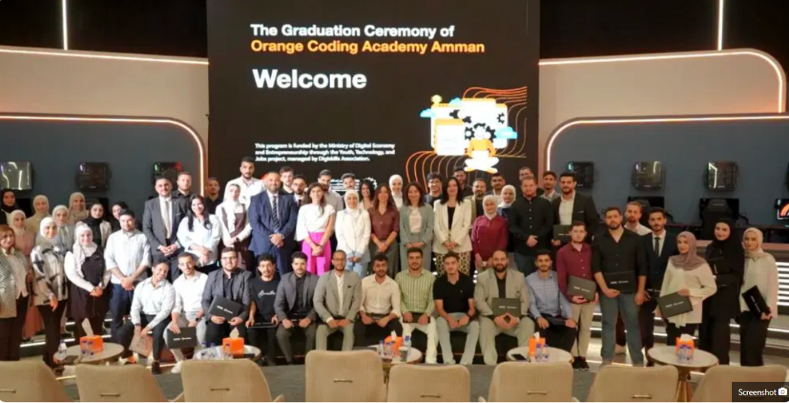 بالفيديو .. أورنج الاردن تحتفل بتخريج 100 شابة وشاب بعد إتمامهم برنامج 