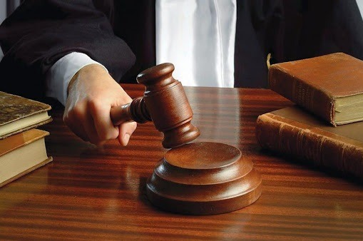 توقيف مدير مكتب وزير سابق بقضية الاعتداء على الزميل الحباشنة