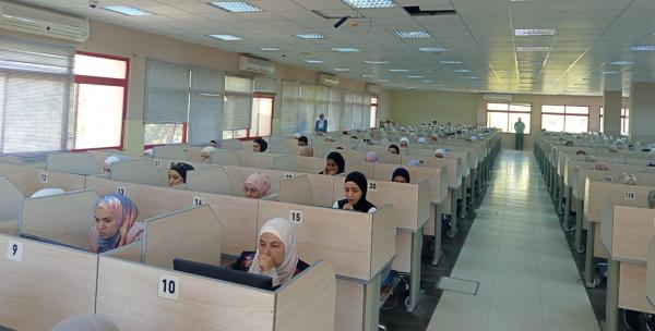 مركز تقييم الكفايات يعقد أولى اختباراته التنافسية في المحافظات