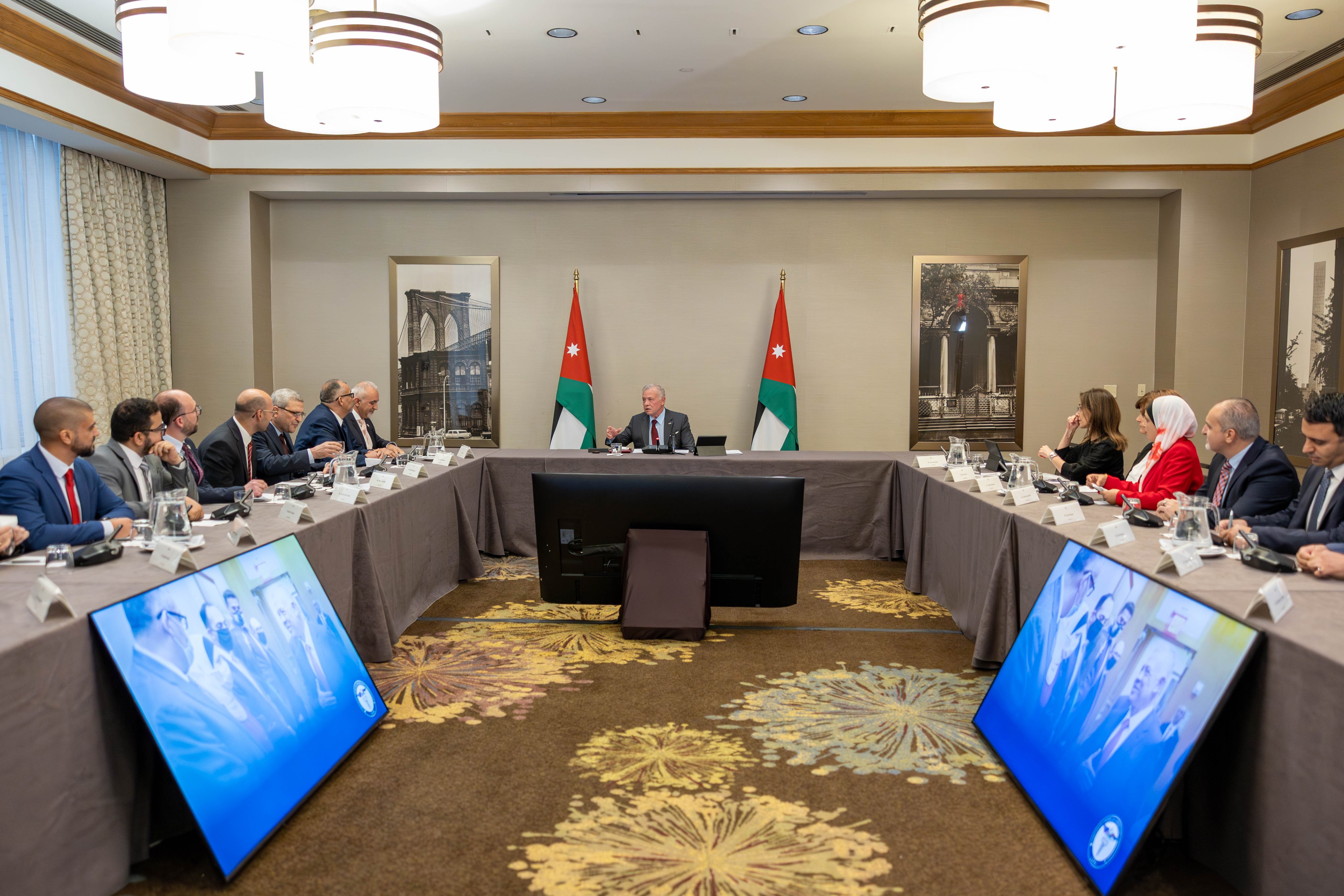 الملك يبحث دعم القطاع الصحي مع جمعية الأطباء الأردنية الأمريكية