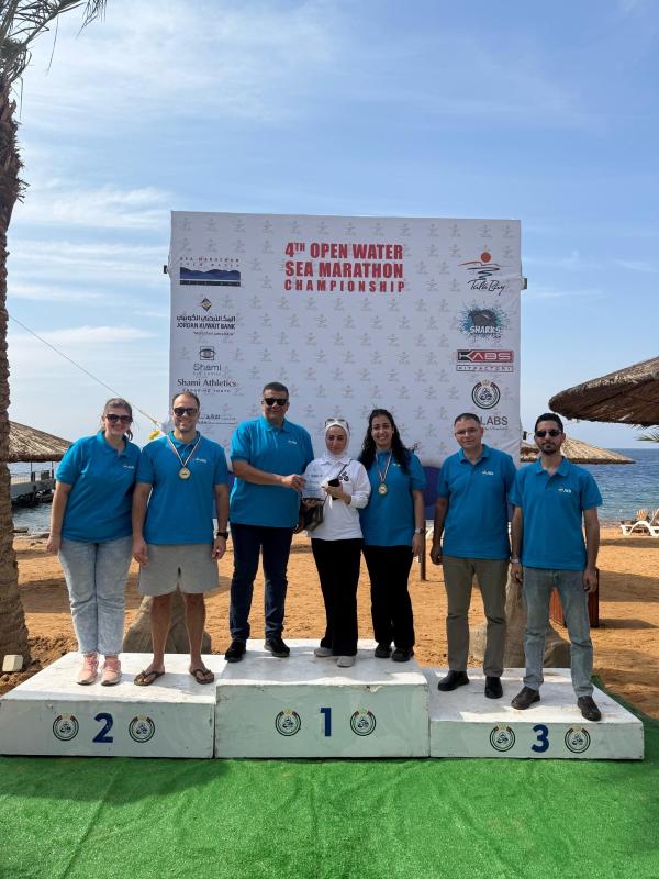 البنك الأردني الكويتي يرعى النسخة الرابعة من بطولة السباحة الحرة في