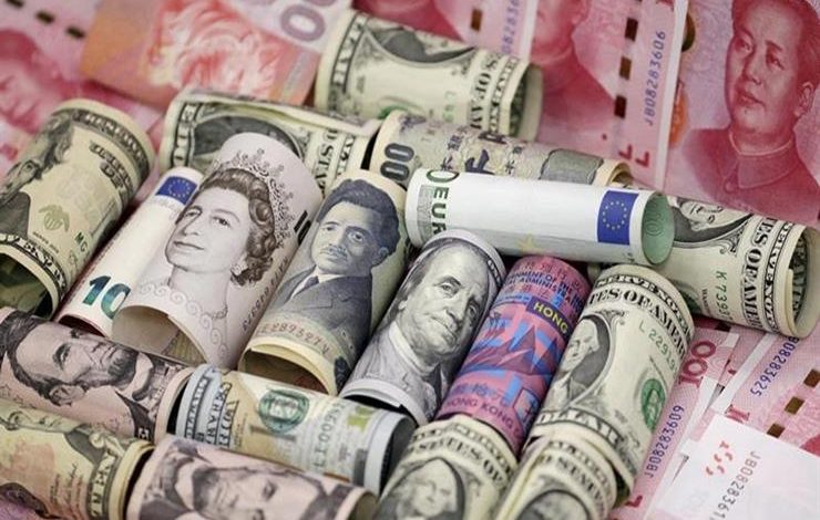 العملات الرئيسية تتحرك ضمن نطاقات ضيقة مع ترقب الأسواق للبيانات الاقتصادية الأمريكية