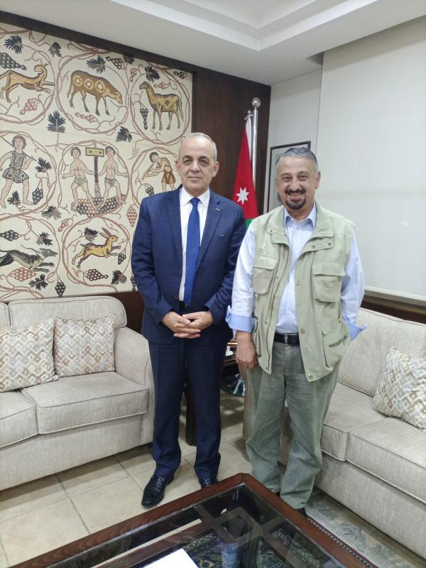 وزير السياحة يستقبل الحياري لبحث مبادرته حول الآثار شبه المهملة في السلط