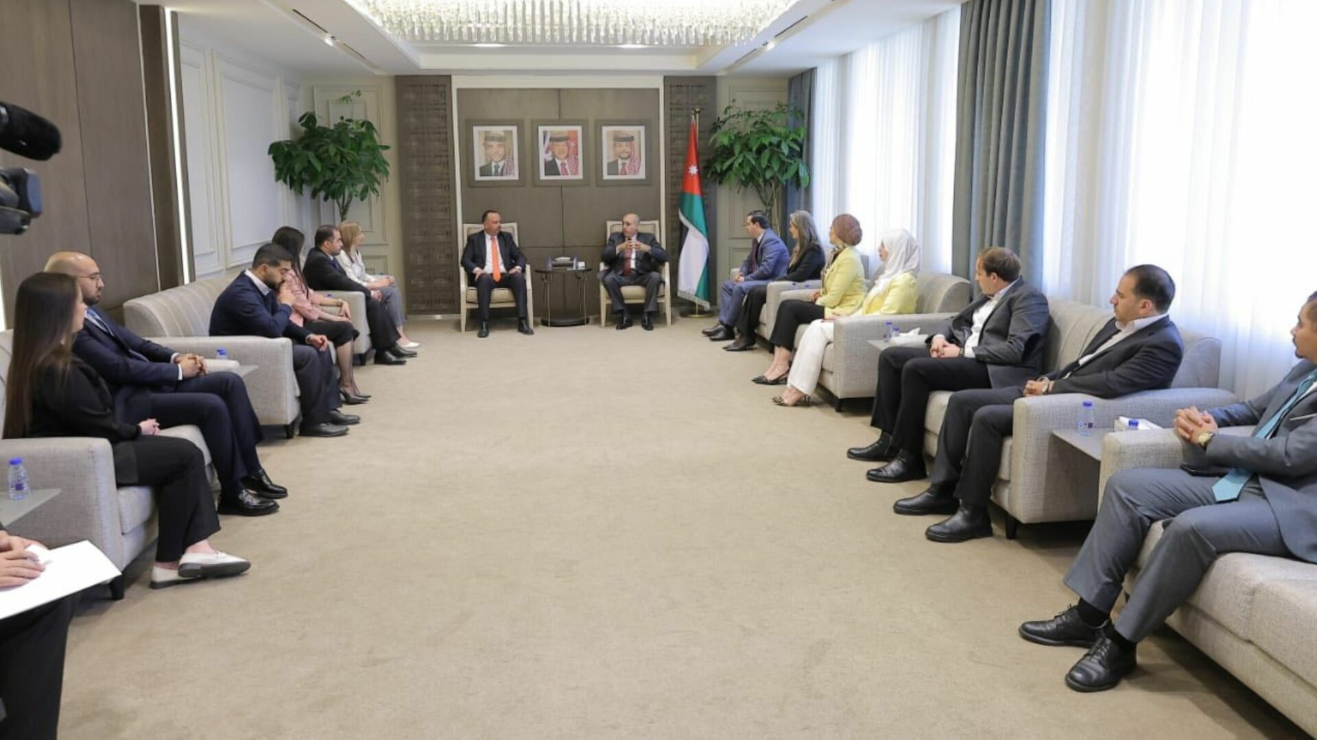 رئيس مجلس النواب يؤكد دعم المجلس لتمكين الشباب