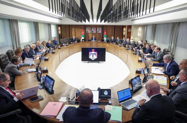 نظامان لإنشاء وحدة بيانات في الصناعة والتجارة .. والارتقاء بمنظومة تفتيش العمل