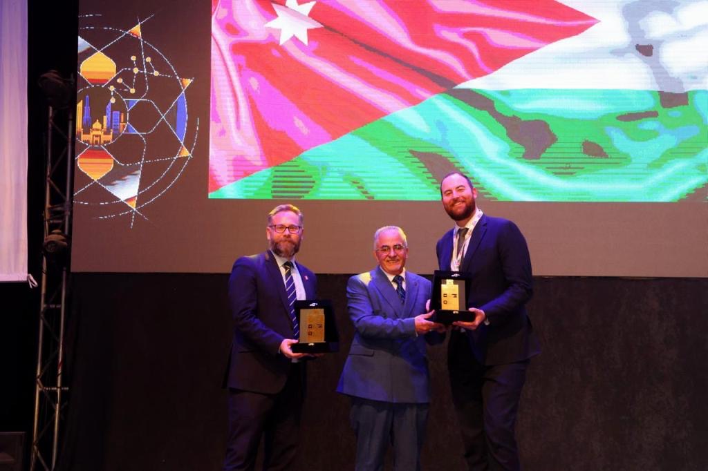 إعلان فوز عمان الاهلية بالمركز 23 عربياً والأولى على الجامعات الأردنية  بحفل اختتام فعاليات قمة التايمز