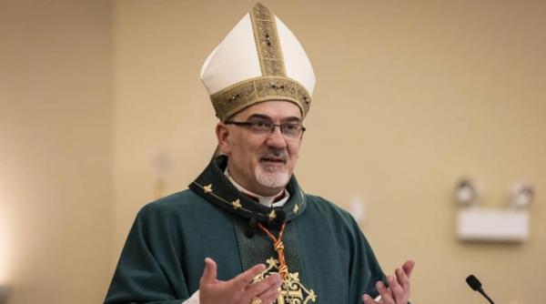 الكاردينال بيتسابالا يشيد بجهود الملك لحماية القدس وغزة