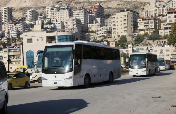 وصول طواقم ومرتبات المستشفى الميداني نابلس 9 لأرض المهمة