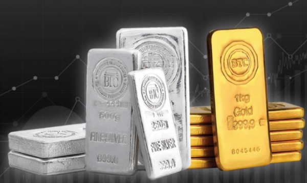 الذهب والفضة يتراجعان عن ذروة قياسية