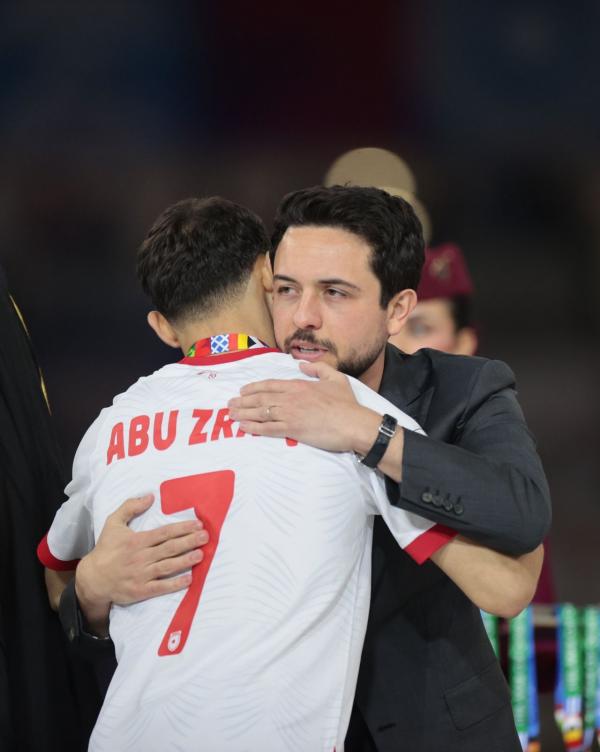 ولي العهد للنشامى: ‎رفعتوا معنويات كل الأردن .. ونلتم إعجاب العرب