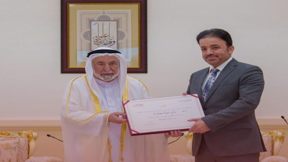 الأردني عيسى برهومة يفوز بجائزة الشارقة الدوليّة اللغوية