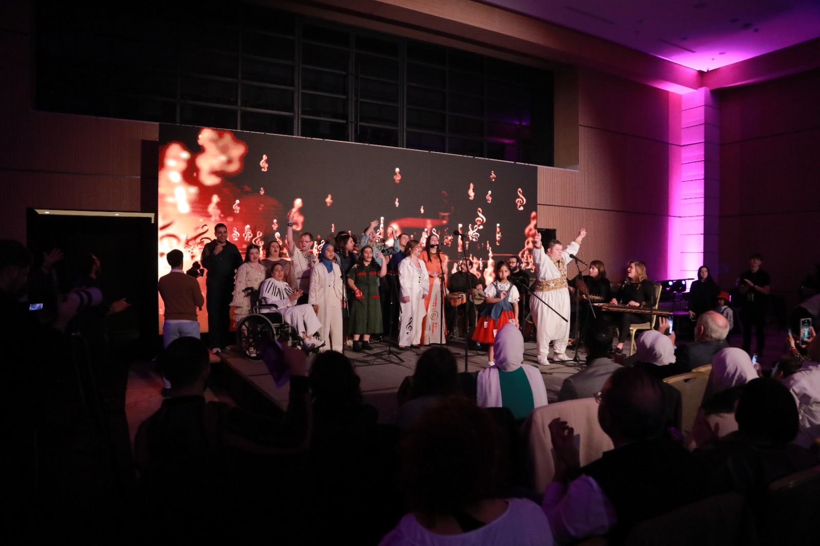 كابيتال بنك راعٍ ذهبي لعرض الأزياء الشامل 