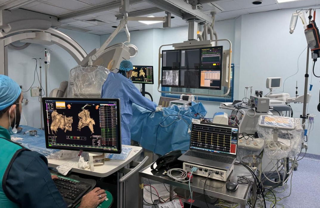 مستشفى الملك المؤسس يجري أول عمليات 