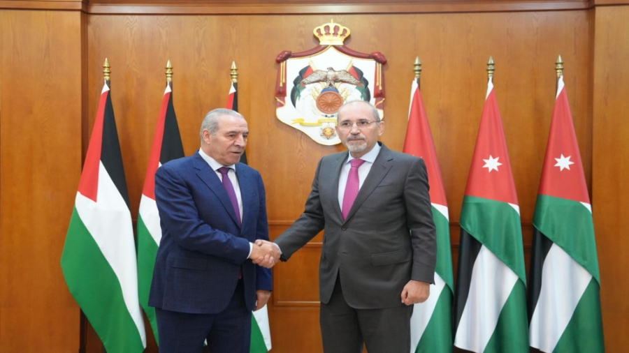 الصفدي والشيخ يبحثان تثبيت وقف إطلاق النار في غزة ووقف التصعيد بالضفة الغربية