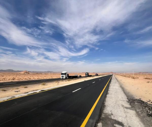 قبل الموعد بشهرين .. انهاء صيانة جزء حيوي من الطريق الصحراوي