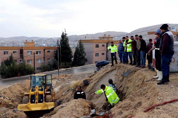 أمانة عمان ترفد بلدية الطفيلة بكوادر وآليات لمعالجة أضرار الأمطار