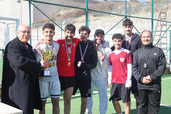 اختتام خماسي كرة القدم في الكلية الجامعية العربية للتكنولوجيا