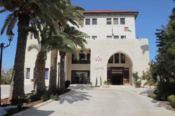 الحكومة تتراجع عن إلغاء المجلس الصحي العالي وتقرر إعادة تفعيله