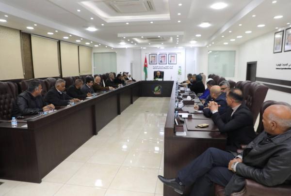 الرواشدة يلتقي مدراء المراكز والمحطات البحثية