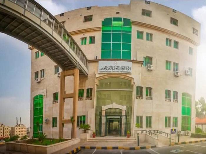 التعليم العالي: تأجيل الدوام أو التحول للتعلم الإلكتروني من صلاحيات الجامعات