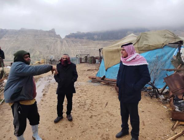 محافظ الكرك يتفقد الشهابية ويدعو للإسراع بمعالجة أضرار السيول