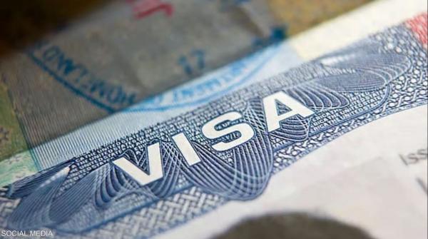 بينها الأردن .. أميركا تعلّق إجراءات التأشيرات لـ 75 دولة 
