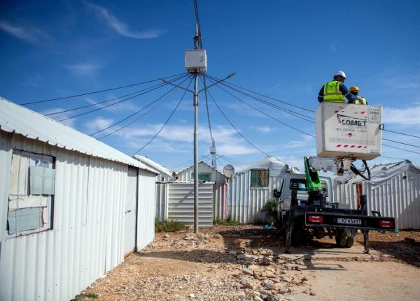 مفوضية اللاجئين: الأردن يعزز استقرار مخيم الأزرق بتوفير الكهرباء على مدار الساعة