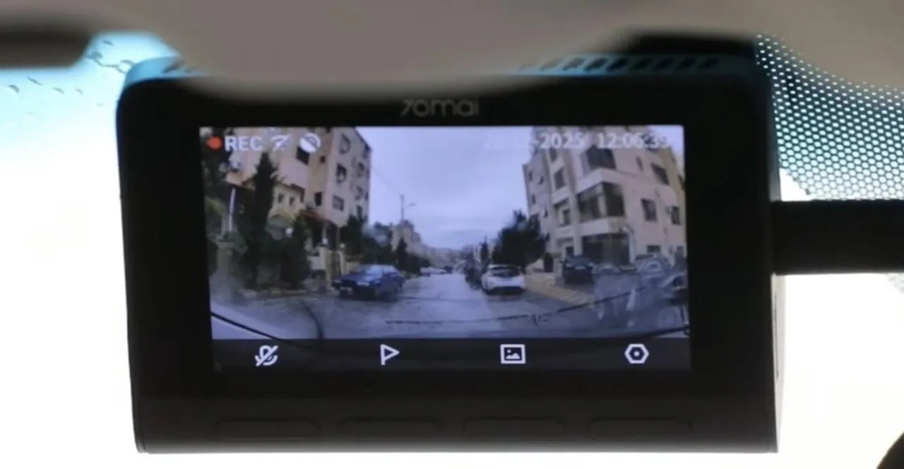 بلدية الكرك تُفعل كاميرات الرقابة البيئية