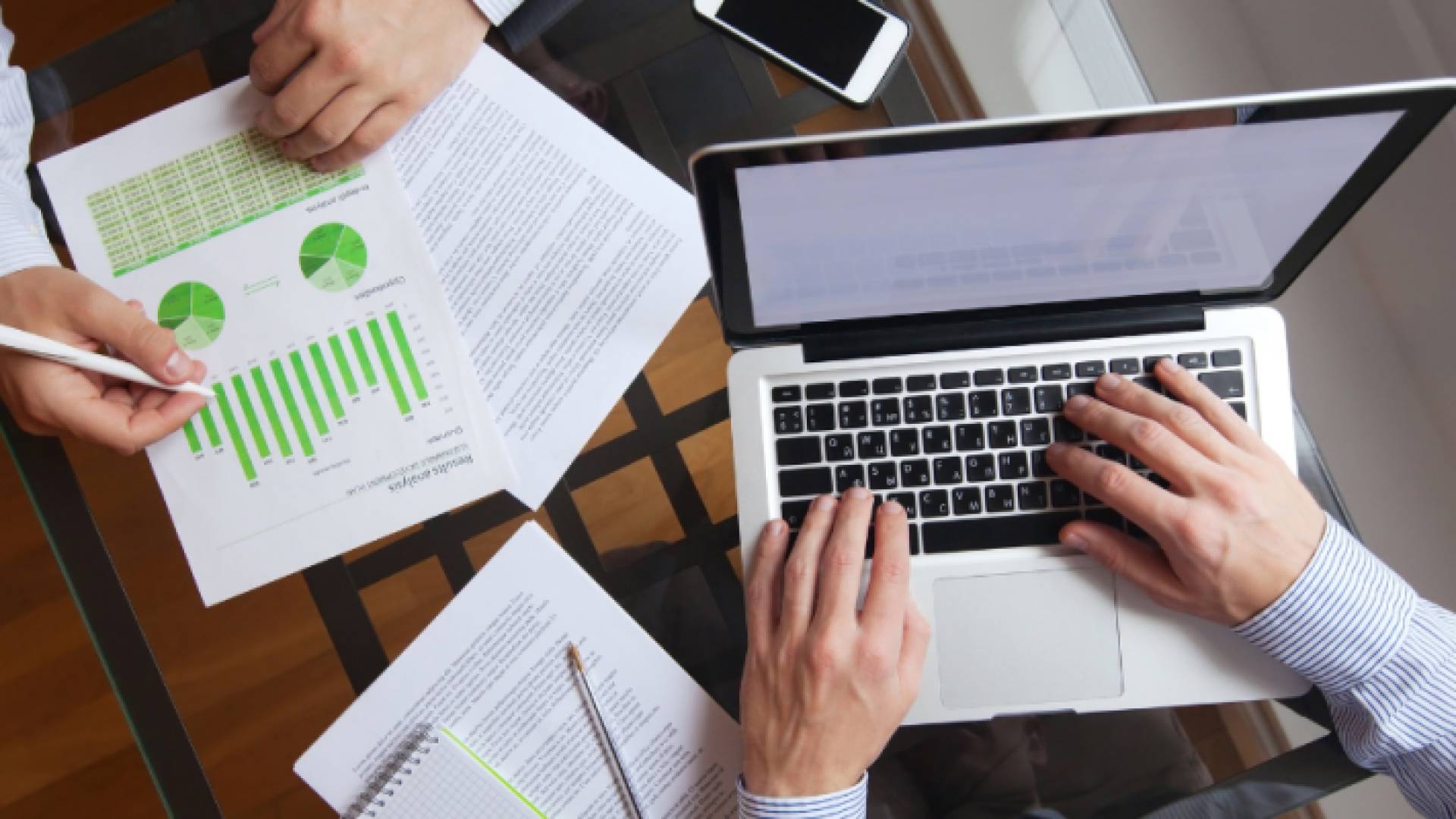 منتدى الاستراتيجيات يؤكد أهمية العمل المرن في تعزيز تنافسية الاقتصاد