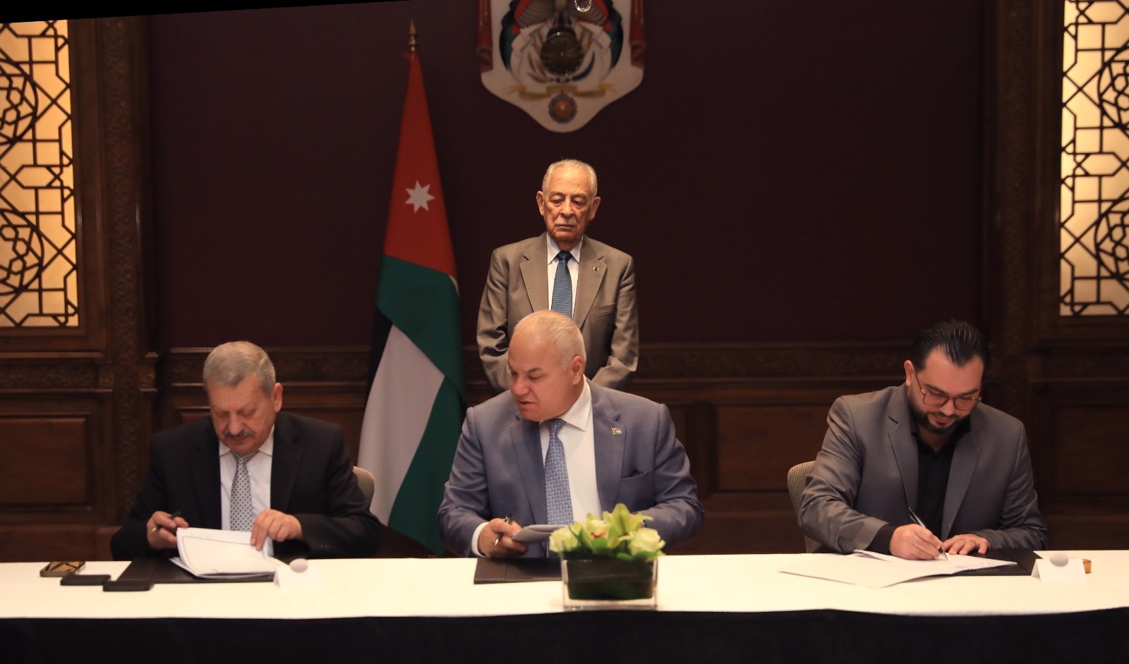 متابعة لزيارة الملك إلى إربد .. توقيع اتفاقية إنشاء مصنع لشركة