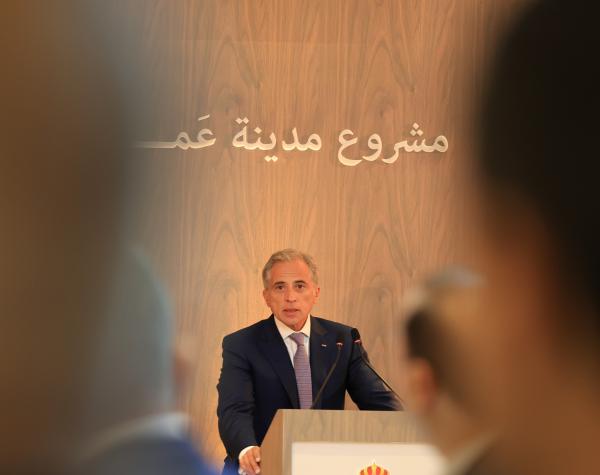 حسَّان يفتتح الجلسات الحواريَّة المتخصصة حول مدينة عمرة