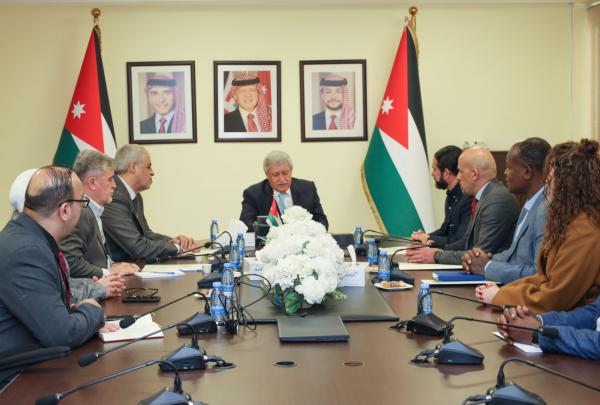 وزير النقل يبحث مع فريق «الإيكاو» سلامة وأمن المطارات