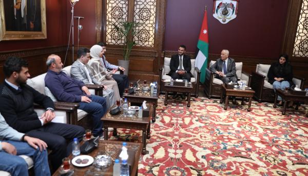 العيسوي يلتقي وفدين من سيدات البادية الجنوبية ومبادرة 