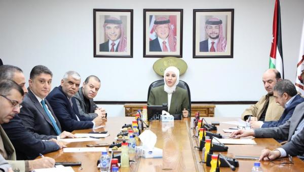 الزعبي تترأس اجتماع الفريق الوطني لتنفيذ السياسة الصناعية