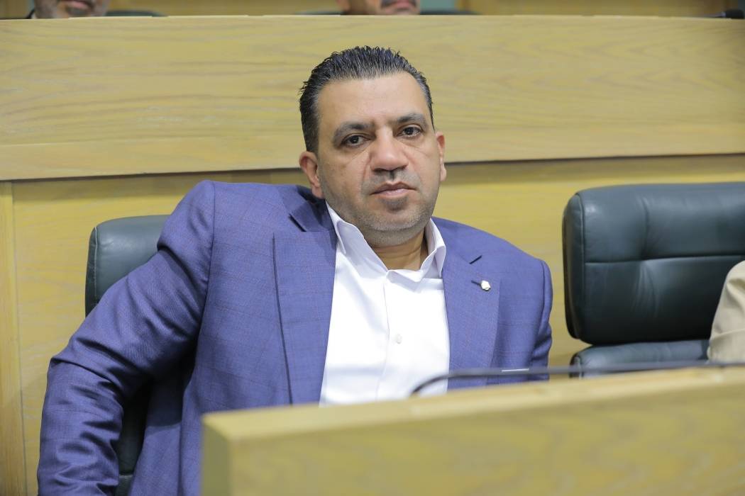 السعود يطالب الحكومة بقروض مالية ميسرة للطلبة في رمضان