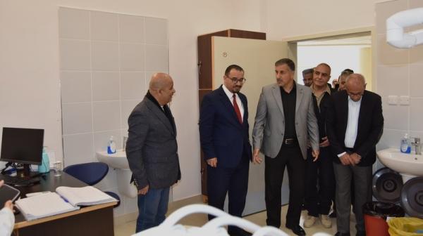 محافظ البلقاء يتفقد الخدمات بمركز صحي ماحص الشامل