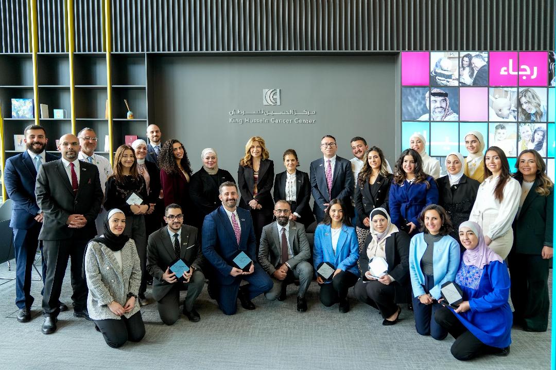 الأميرة غيداء تكرِّم البنك العربي لرعايته برنامج 