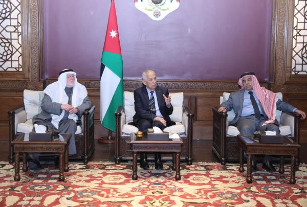 العيسوي يلتقي وفدا من أنباء عشيرة الشنابلة بالبادية الشمالية